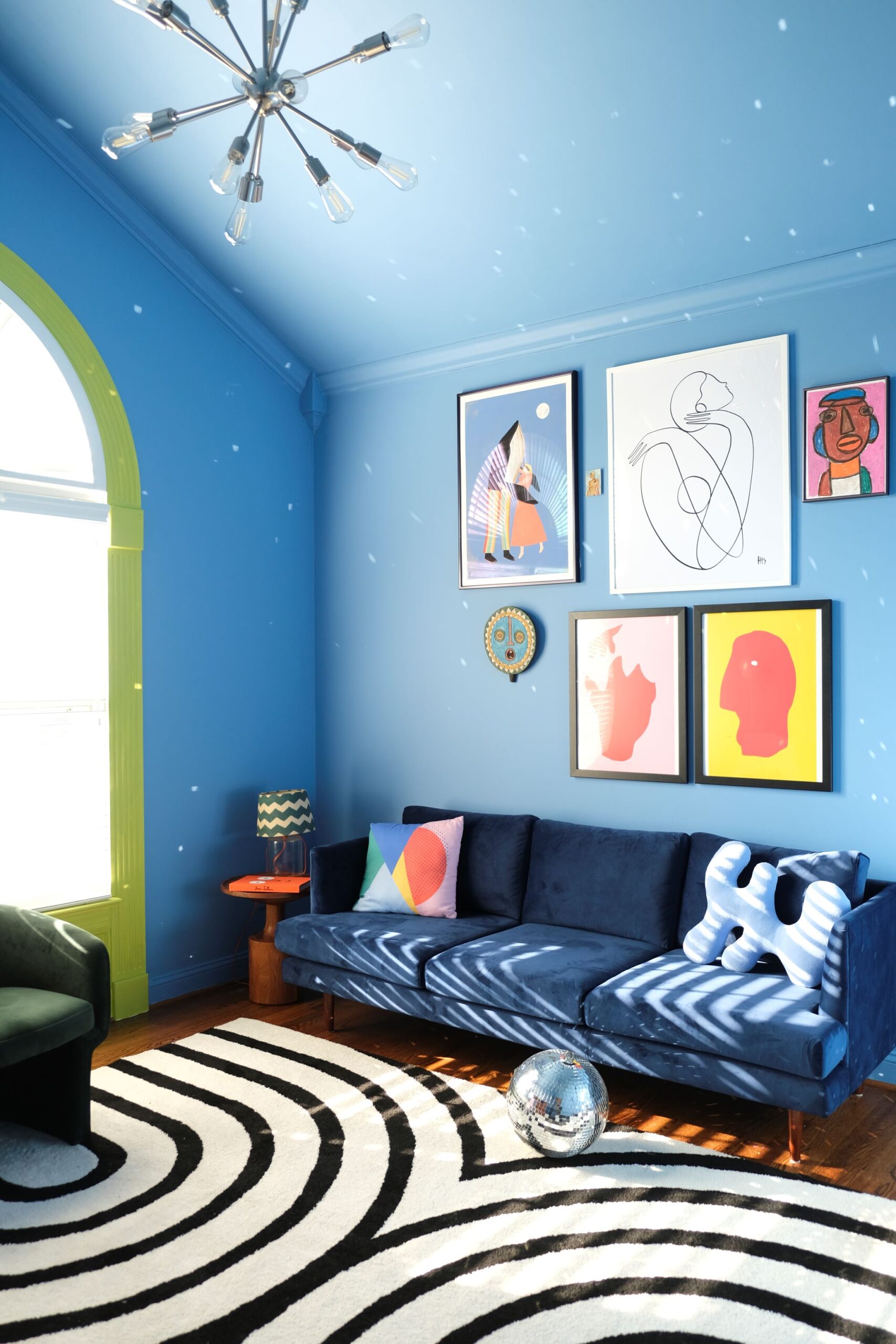 I Color Drenched Our Guest Bedroom