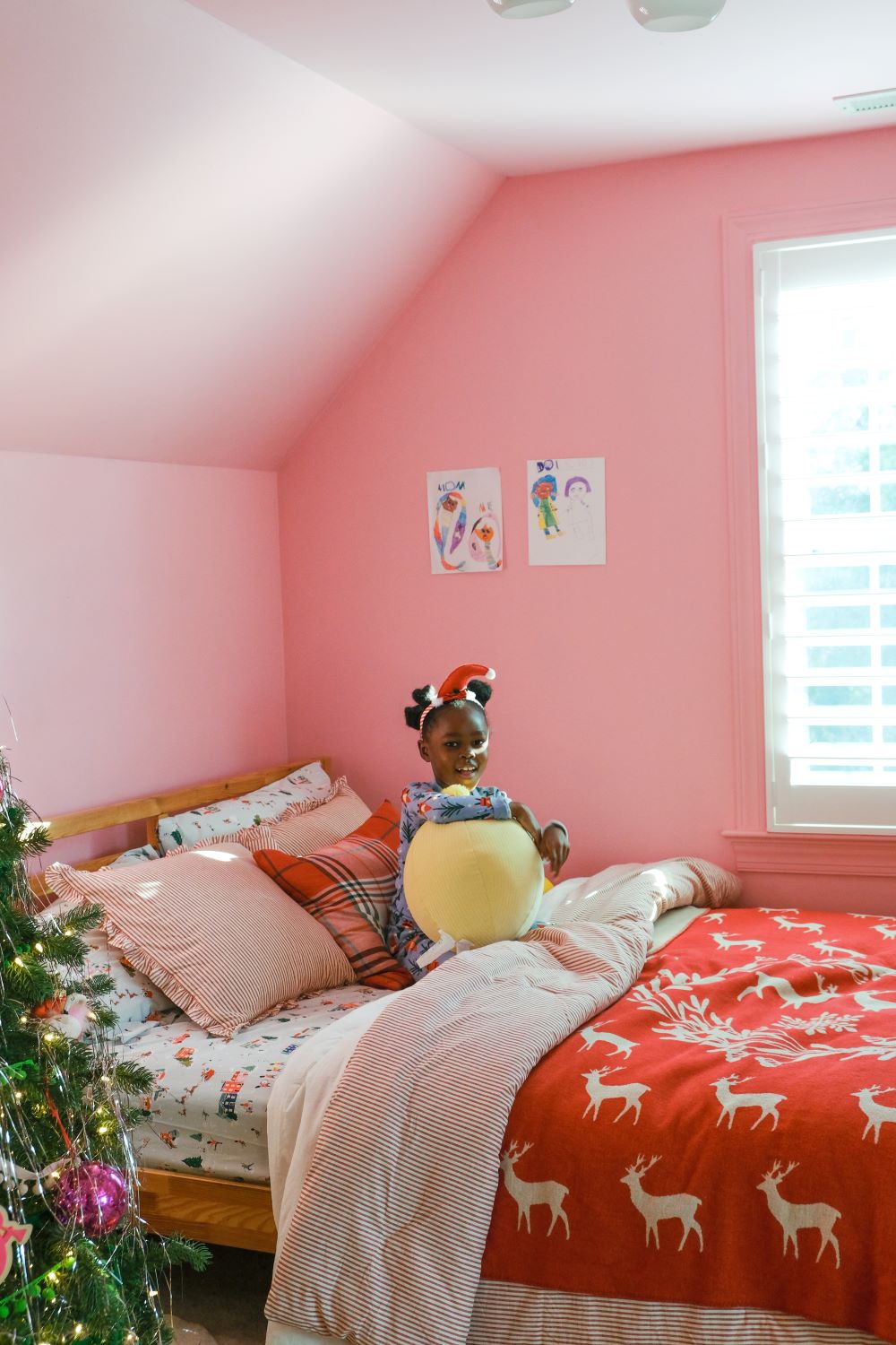 child's bedroom decorated for christmas