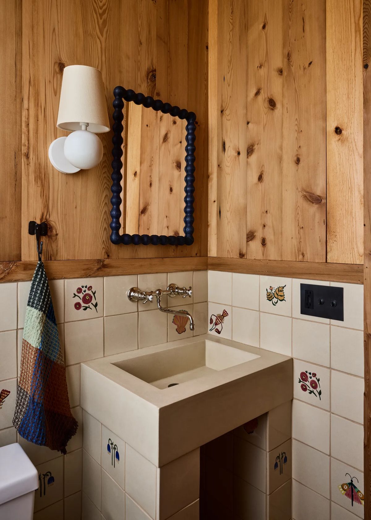 handpainted tiles in bathroom