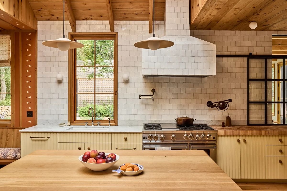 beautiful tiled kitchen