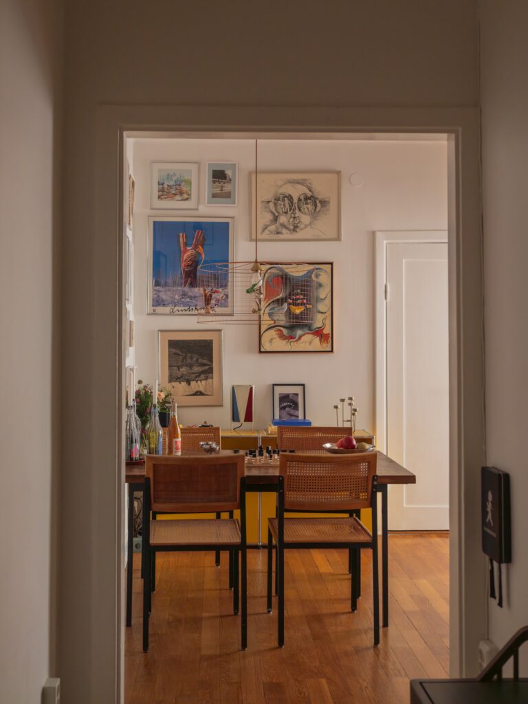 gallery wall in dining room