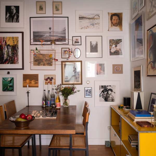 beautiful gallery wall in dining nook