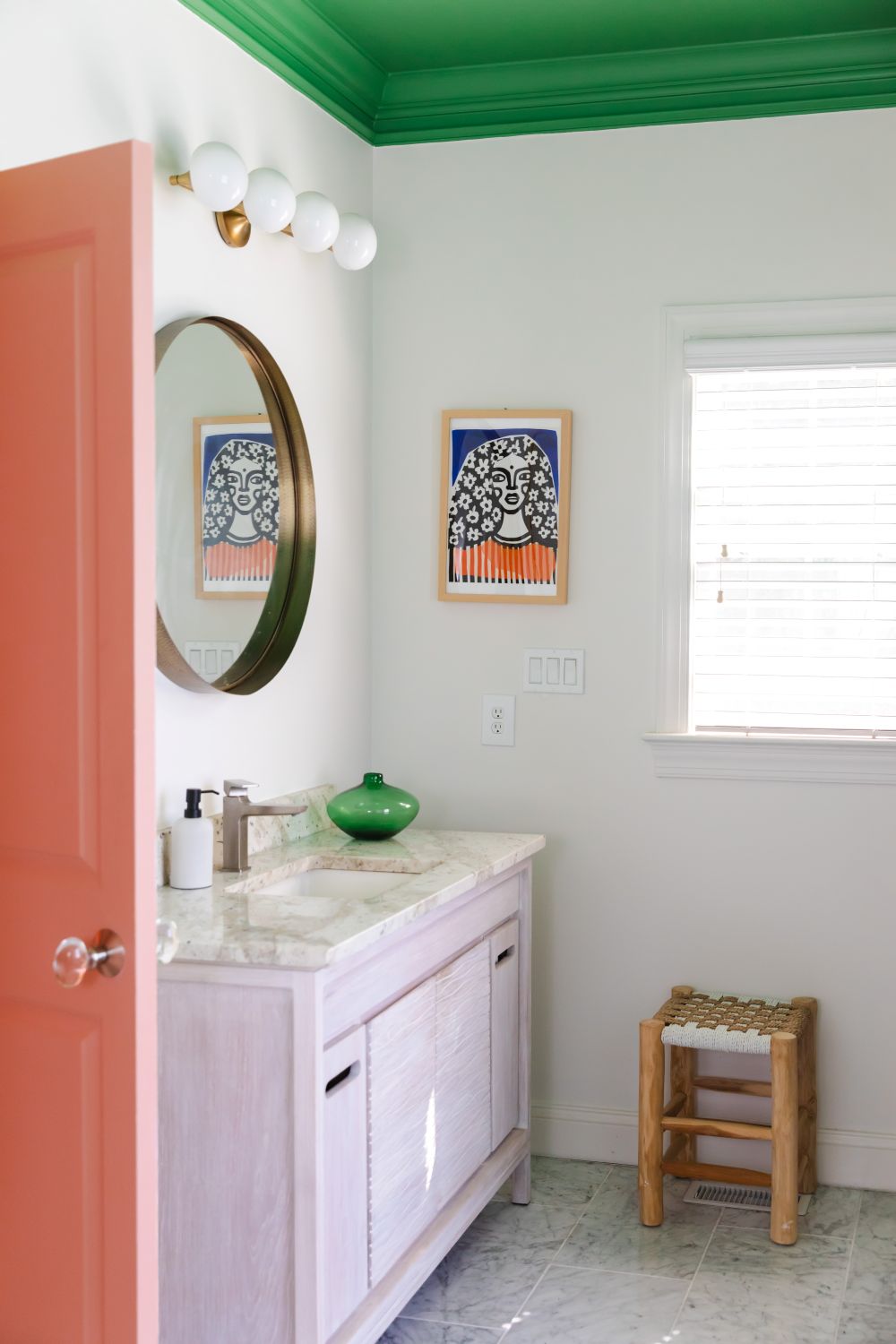 primary bath with green ceiling