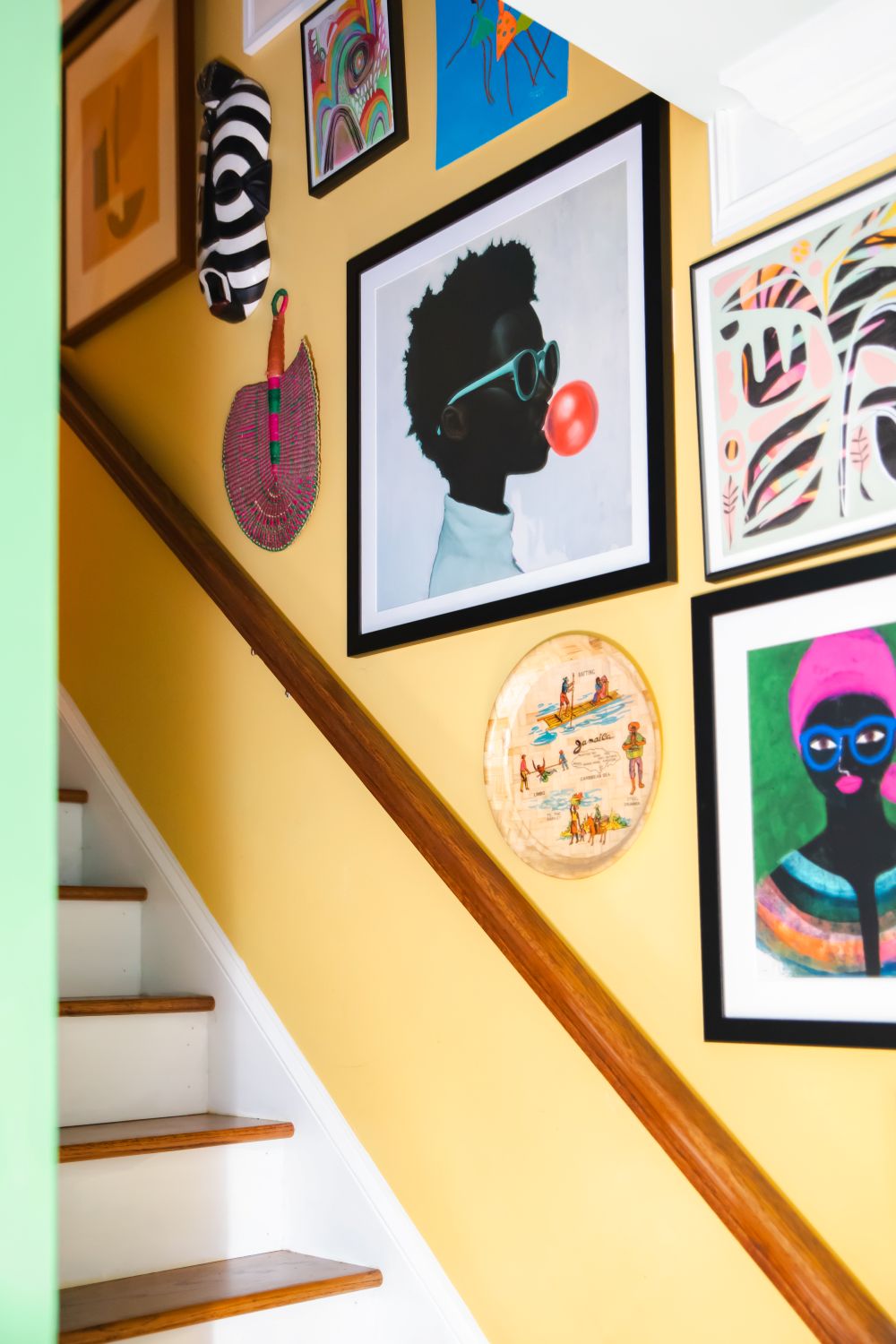 staircase-gallery wall