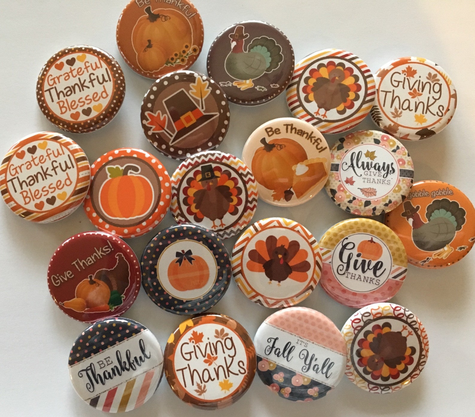 Thanksgiving buttons(great for diy)