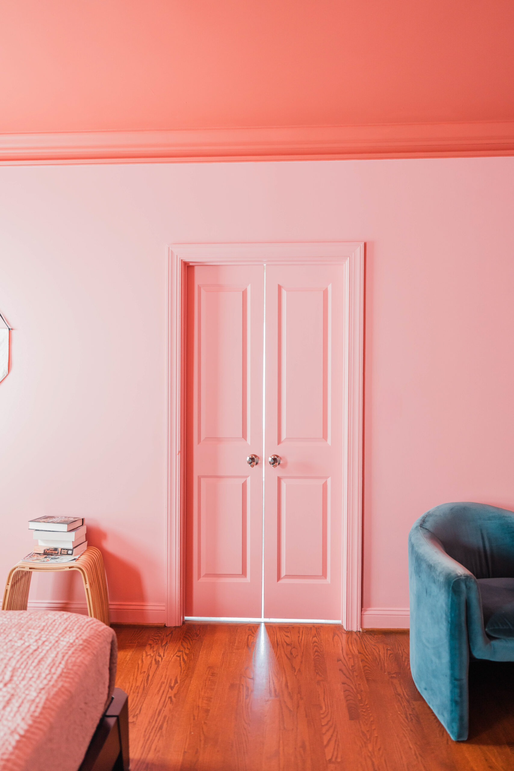color capping painting technique in bedroom